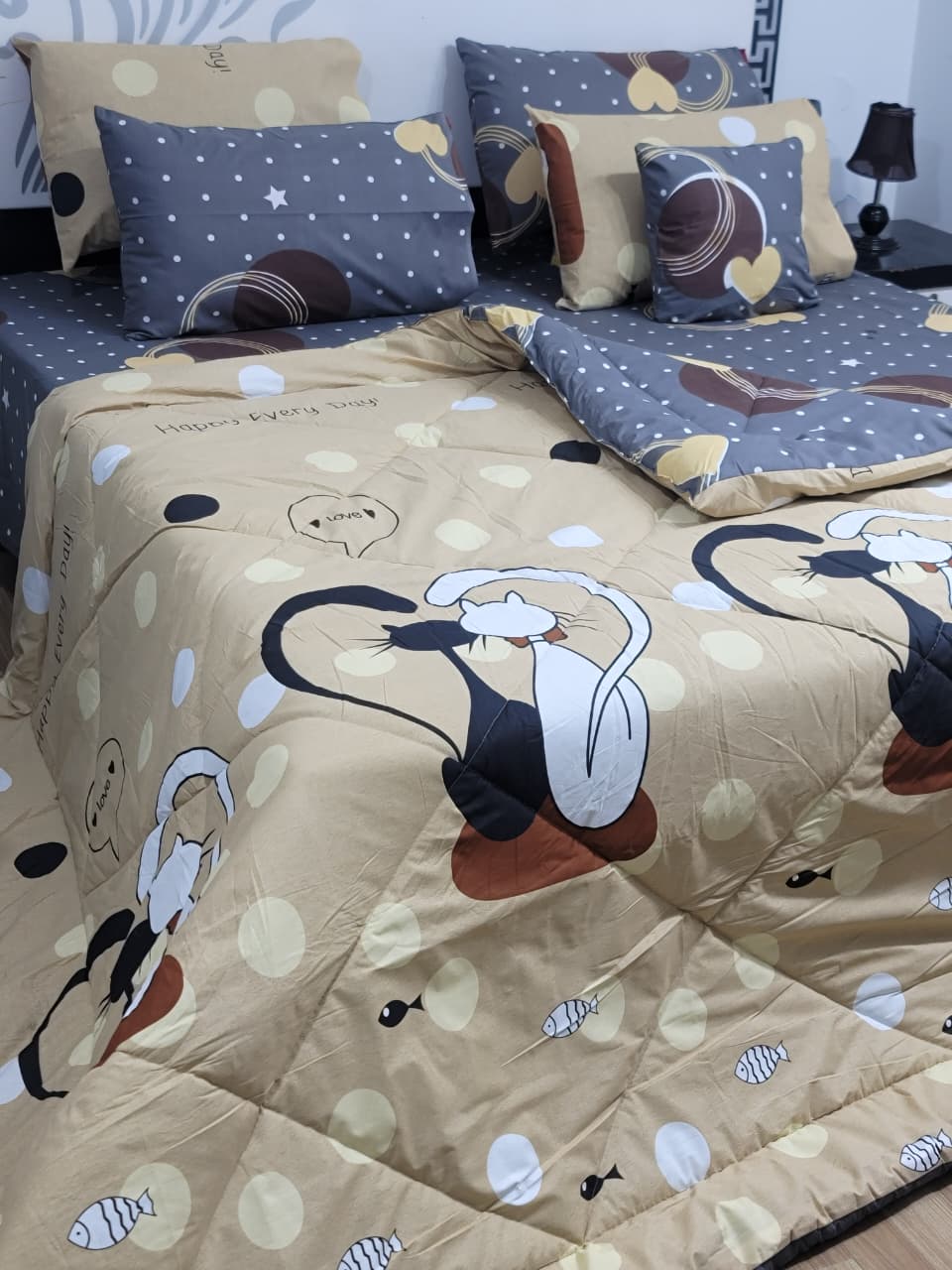 Luxury Pure Cotton Printed 7 Pcs Vicky Razai Set – King Size Bedding Collection