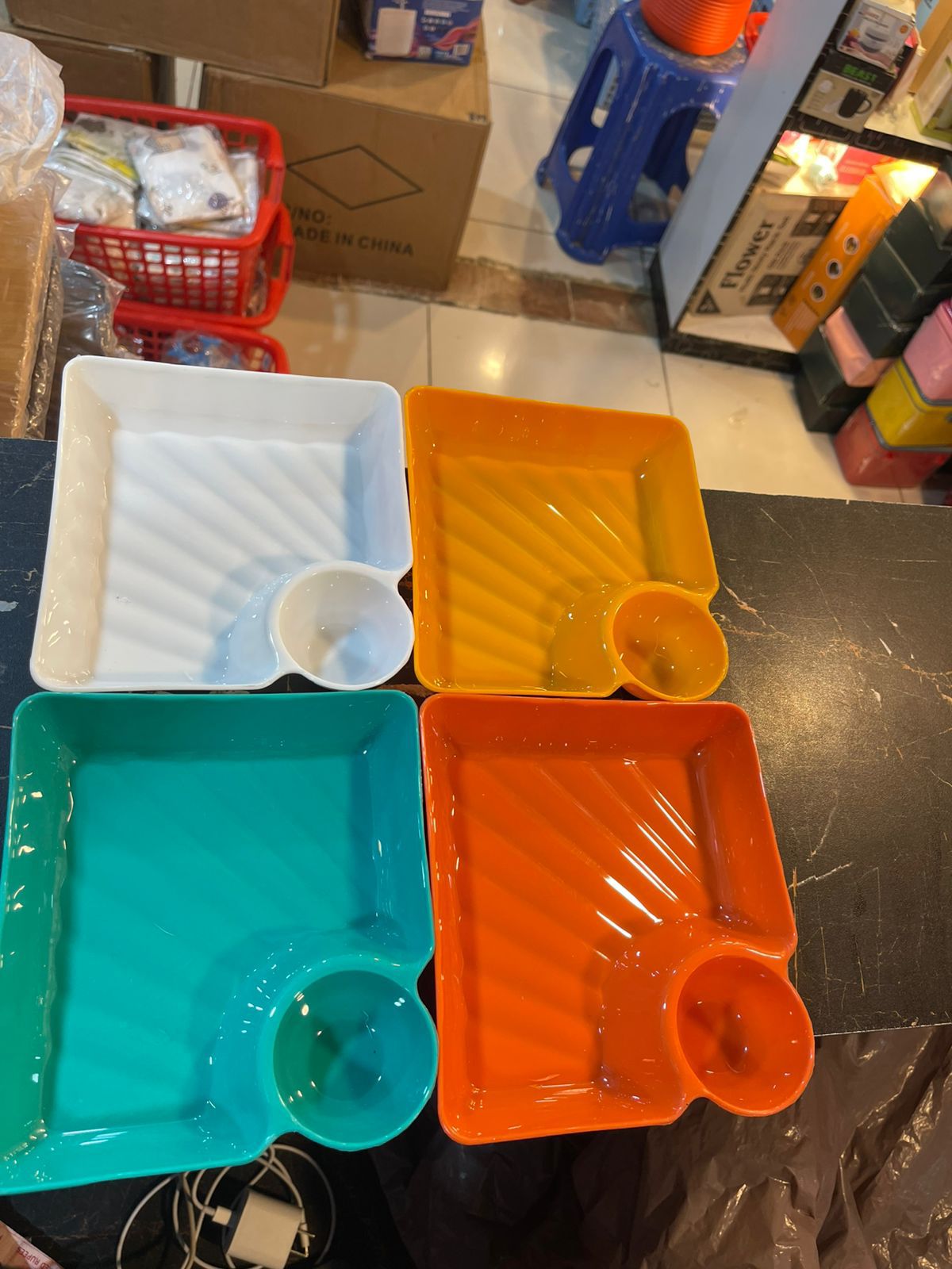 Pack of 4 French Fries Serving Plates