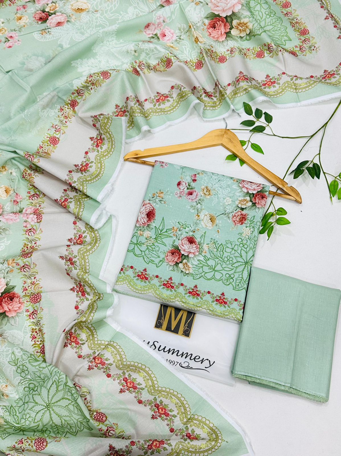 Premium 3-Piece Digital Printed Khaddar Suit – Winter Warm Elegance Collection