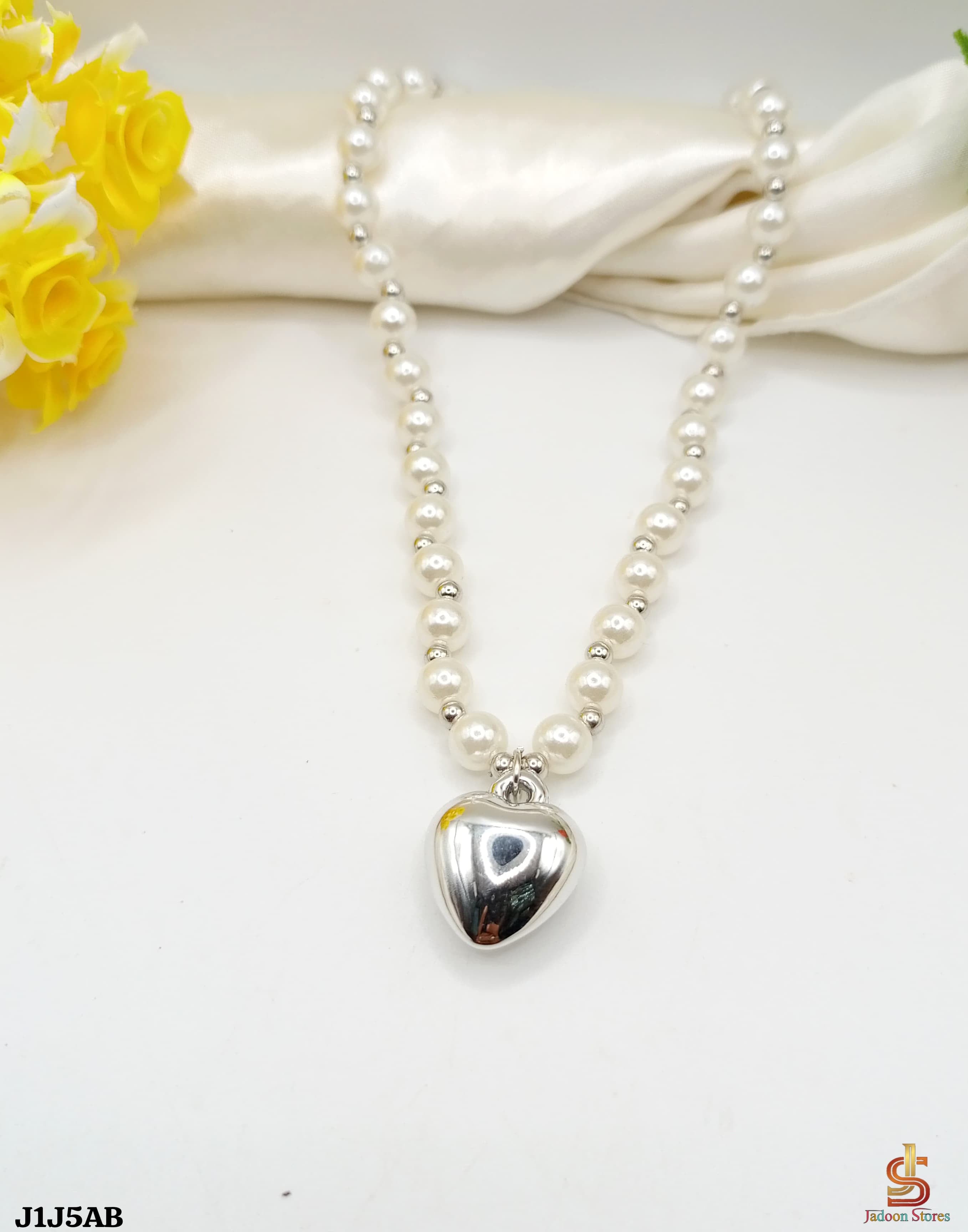 Charming Pearl Heart Locket Necklace for Women