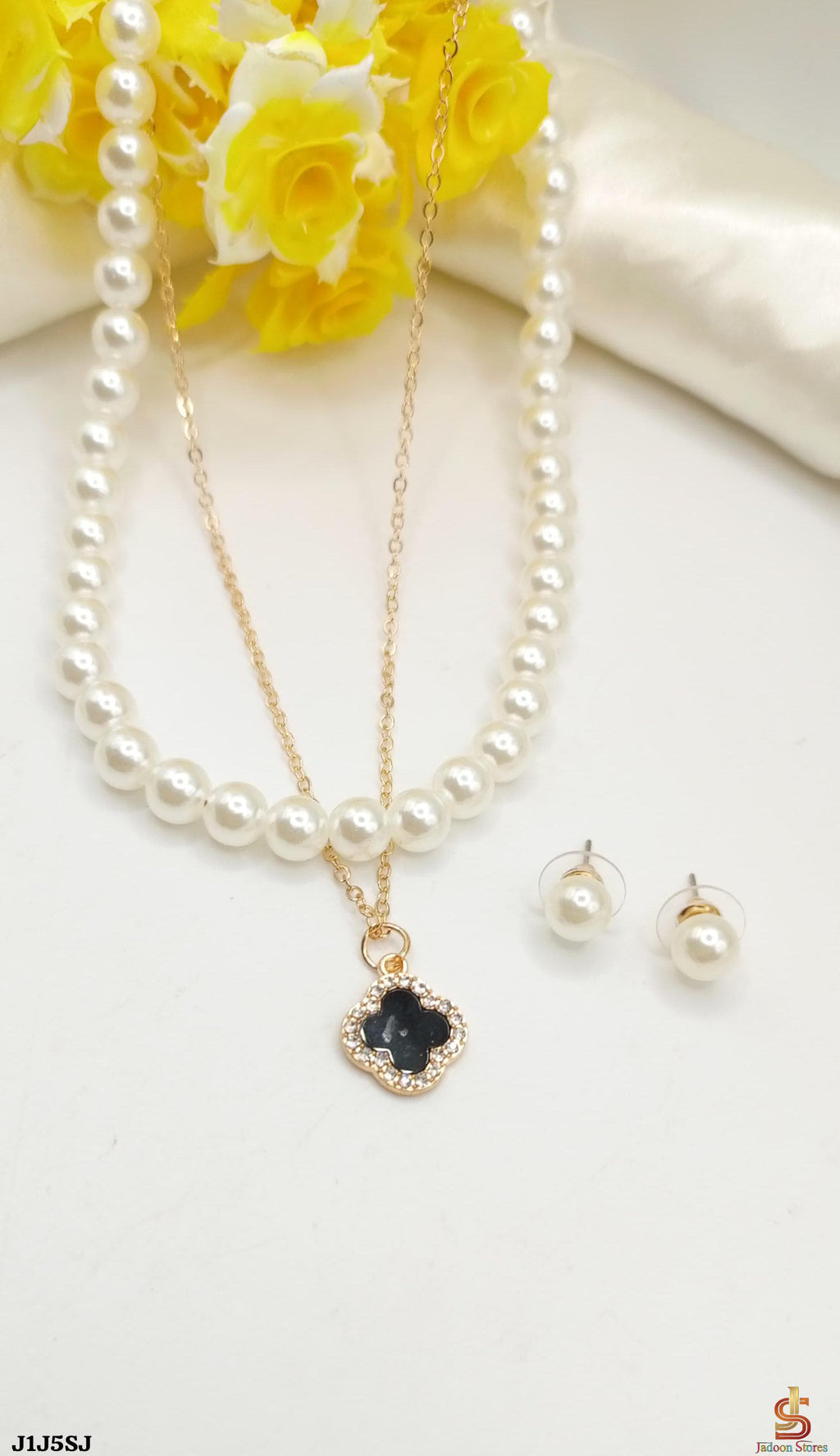 Elegant Zircon Clover Necklace with Pearl Mala & Stud Earrings