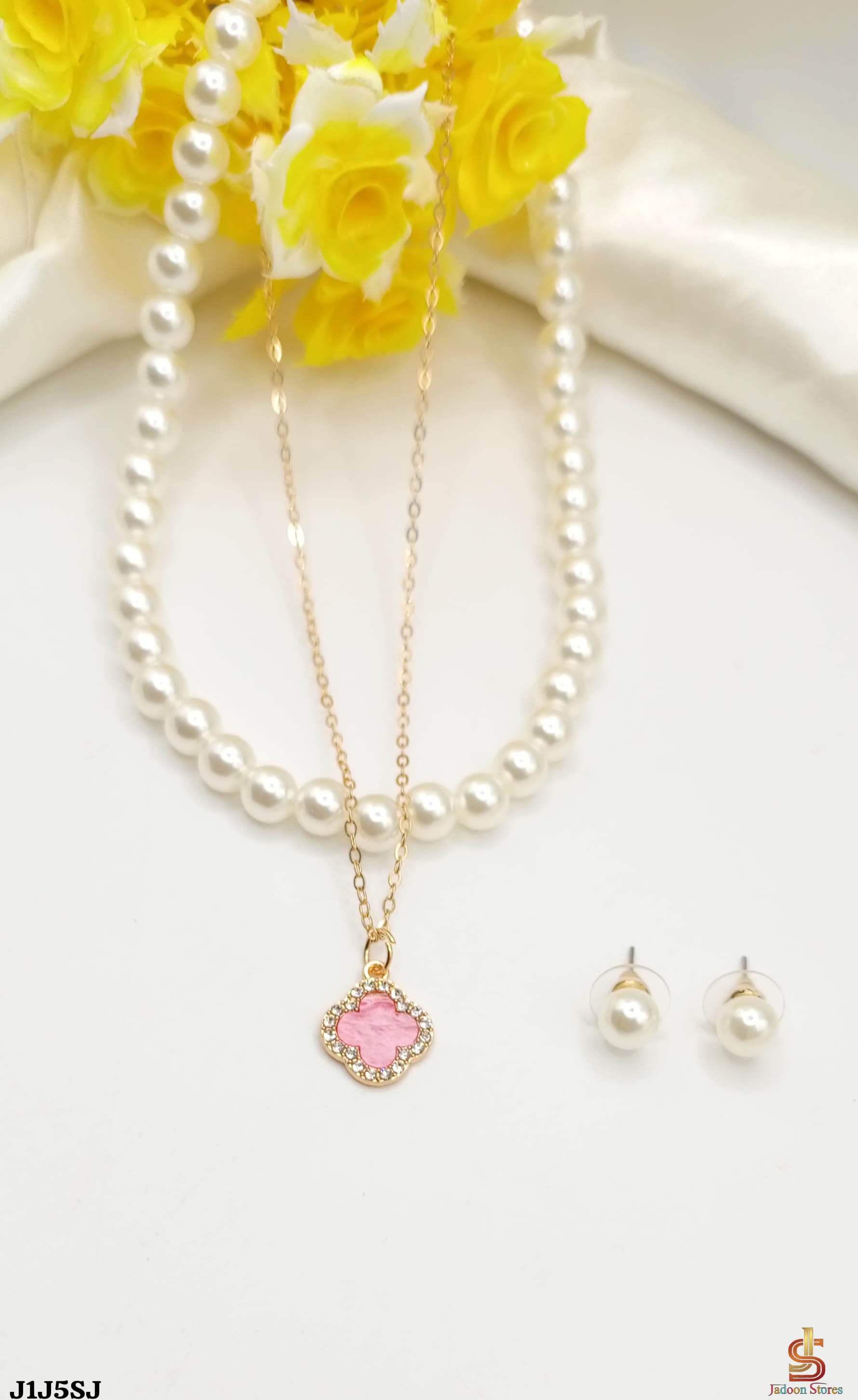 Elegant Zircon Clover Necklace with Pearl Mala & Stud Earrings