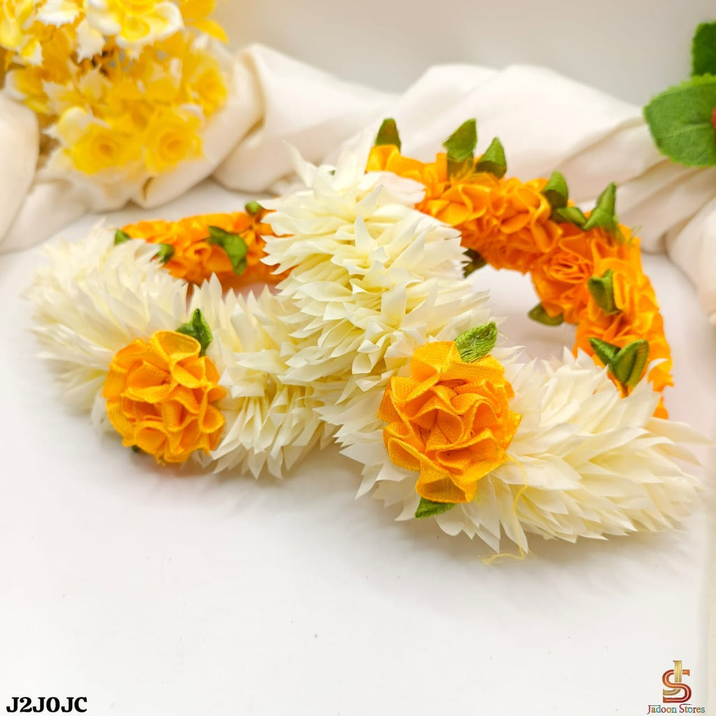 Beautiful 2-Piece Artificial Flower Gajra Set