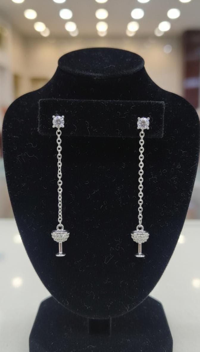 Sparkling Zircon Stud Earrings – Elegant Xuping Style Pair