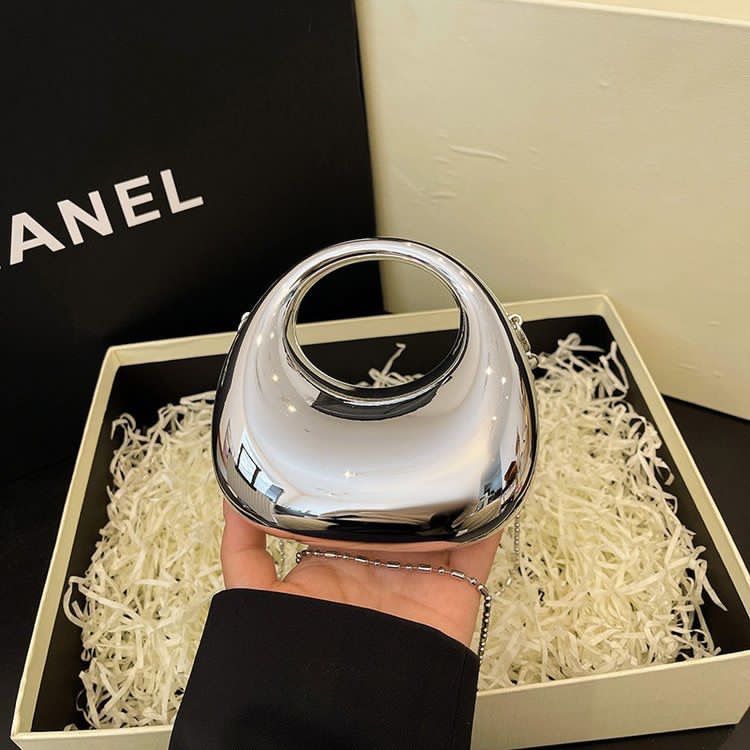 Elegant Mini Metal Clutch – Premium Design with Snake Chain & Built-in Mirrors