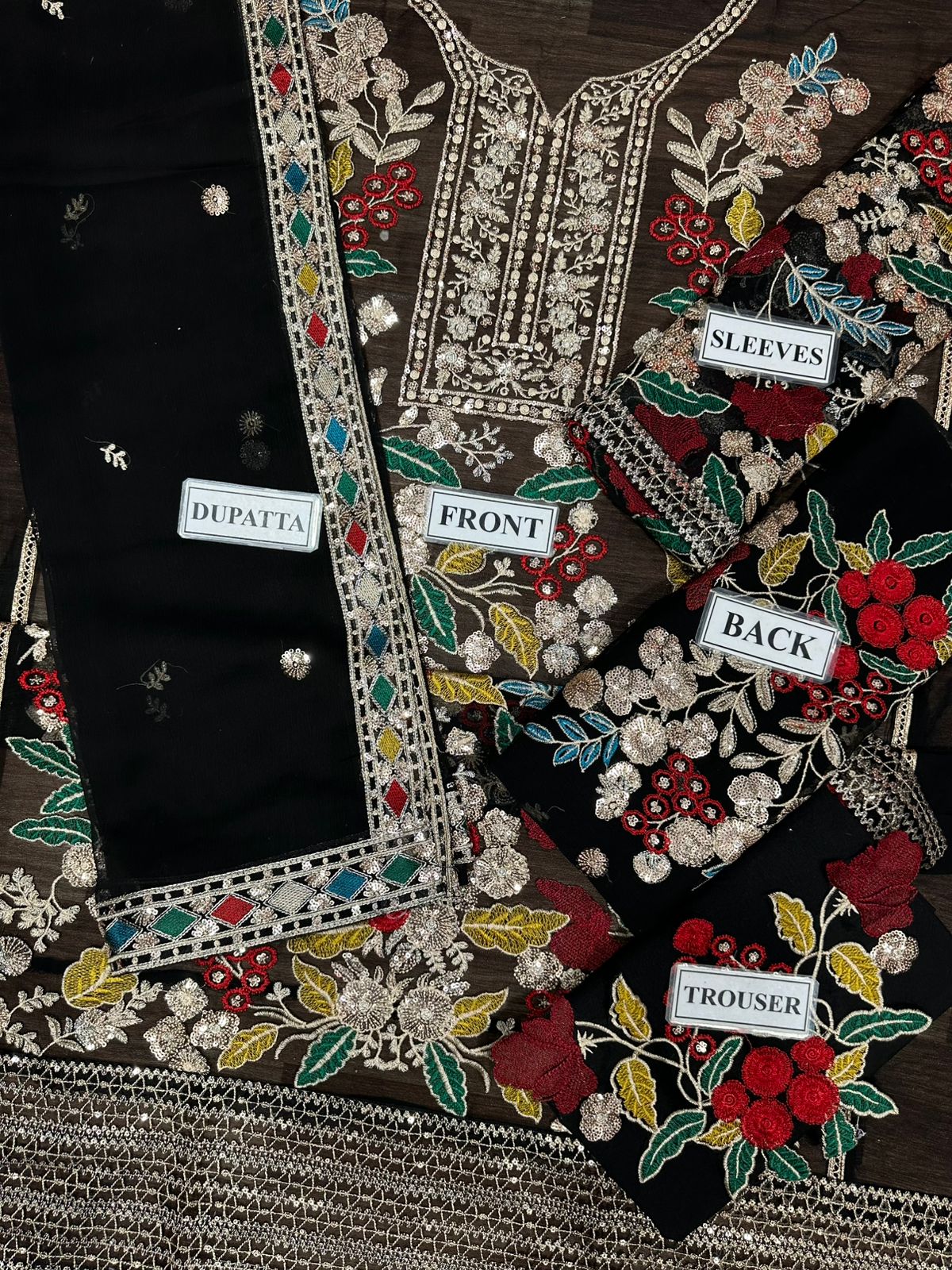 Elegant Embroidered Chiffon 3Pc Unstitched Suit with Malai Trouser & Dupatta