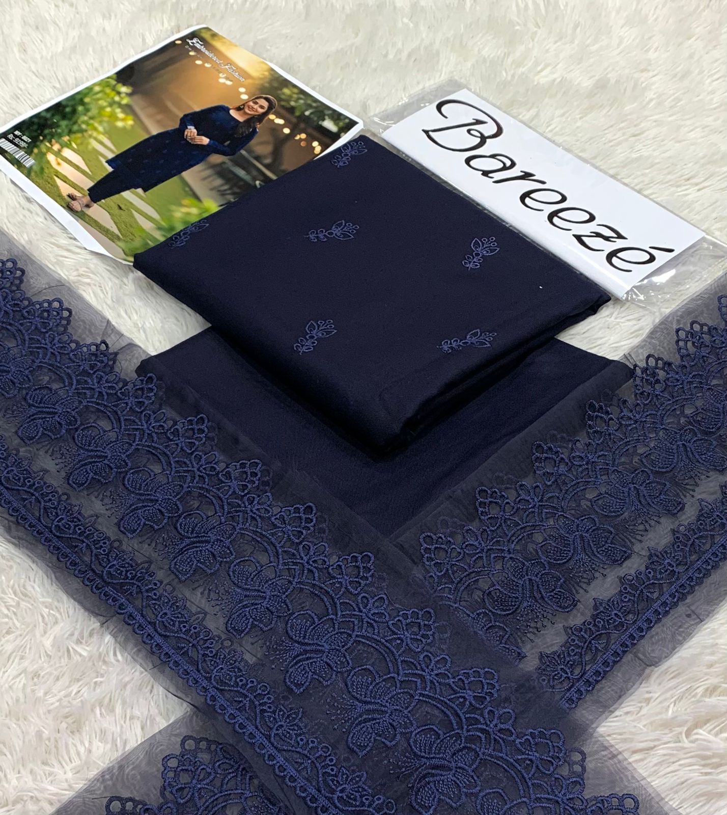 Elegant Embroidered 2-Piece Dhanak Suit – Premium Winter Collection 2025