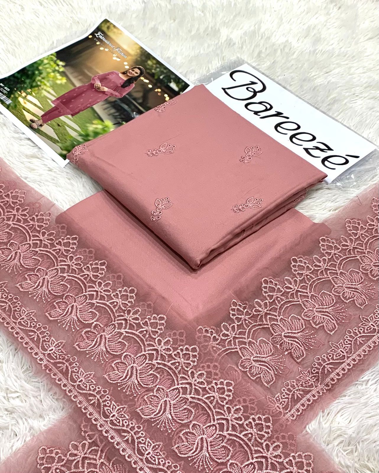 Elegant Embroidered 2-Piece Dhanak Suit – Premium Winter Collection 2025