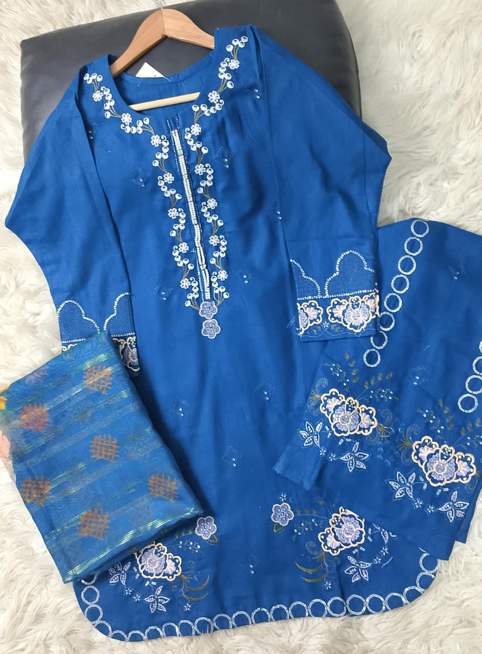 Stitched round border khaddar 3-piece embroidered winter suit with sequence work, embroidered plazo, and digital monar dupatta for women