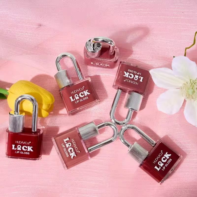 Long-Lasting Lock Lip Gloss Set – 6-Piece Shine Collection