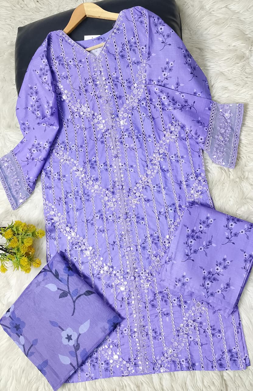 Trending Khaddar 3pc Stitched Embroidered Suit – Boring & Button Work | Medium & Large Sizes