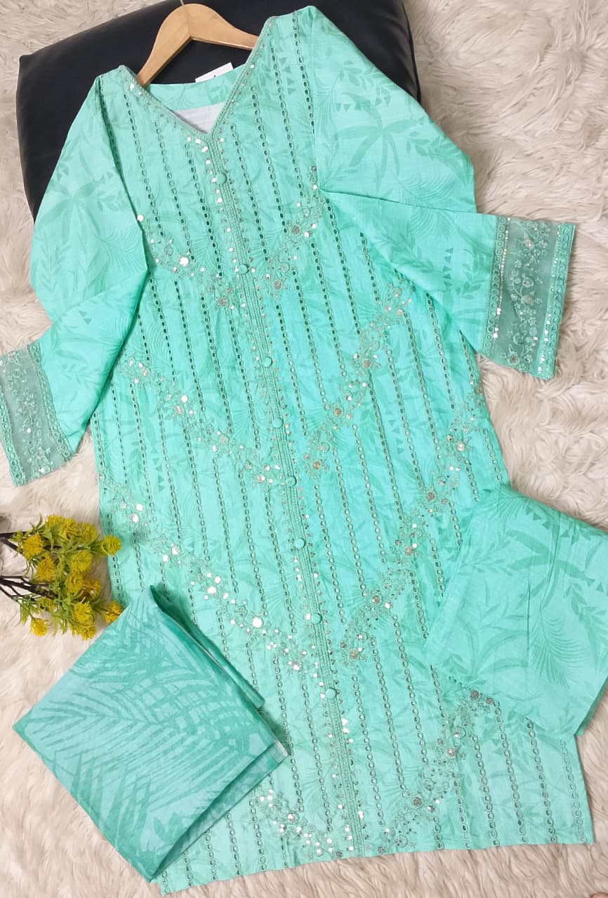 Trending Khaddar 3pc Stitched Embroidered Suit – Boring & Button Work | Medium & Large Sizes