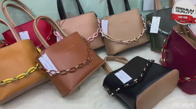 Elegant premium-quality women’s shoulder bag with long strap and inside pocket – buyfromdanish.com