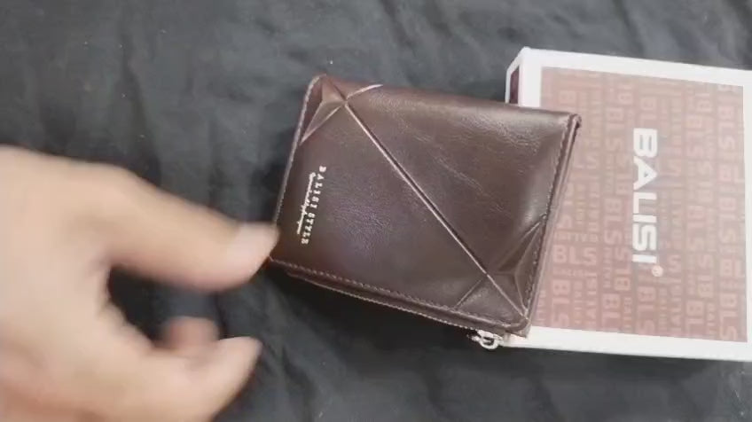 Classic Booklet Wallet with Cardholder – Spacious & Stylish
