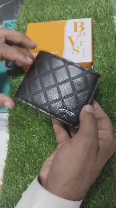 Classic spacious wallet with cardholder – available in brown, black, and dark brown colors