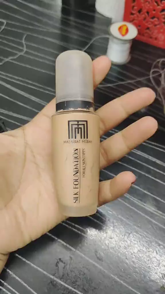Silk Finish Liquid Foundation