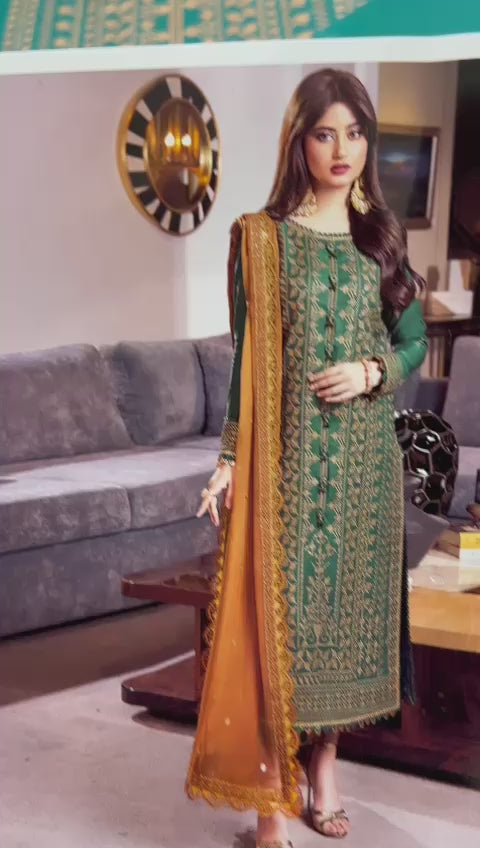 Royal Grace – Embroidered Lawn 3-Piece Outfit