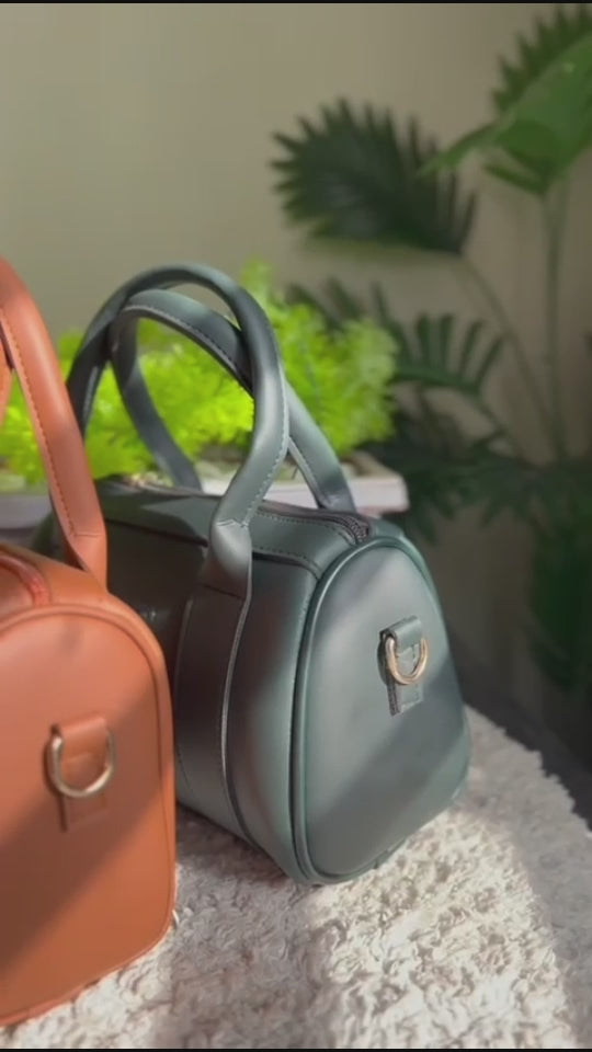 Premium quality handbags collection – best price in Pakistan
