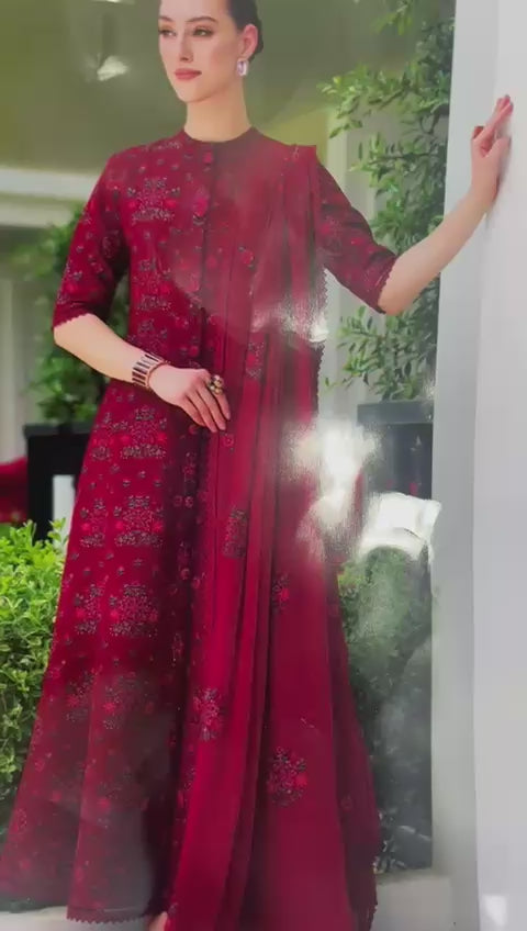 Luxury Bloom – Embroidered Lawn 3-Piece Ensemble